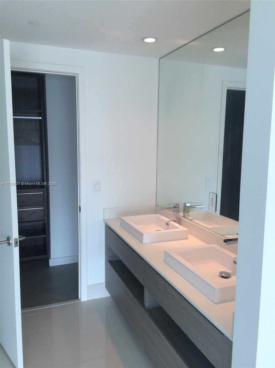Small Image of 460 NORTH EAST 28TH ST #2503, Miami Number 6