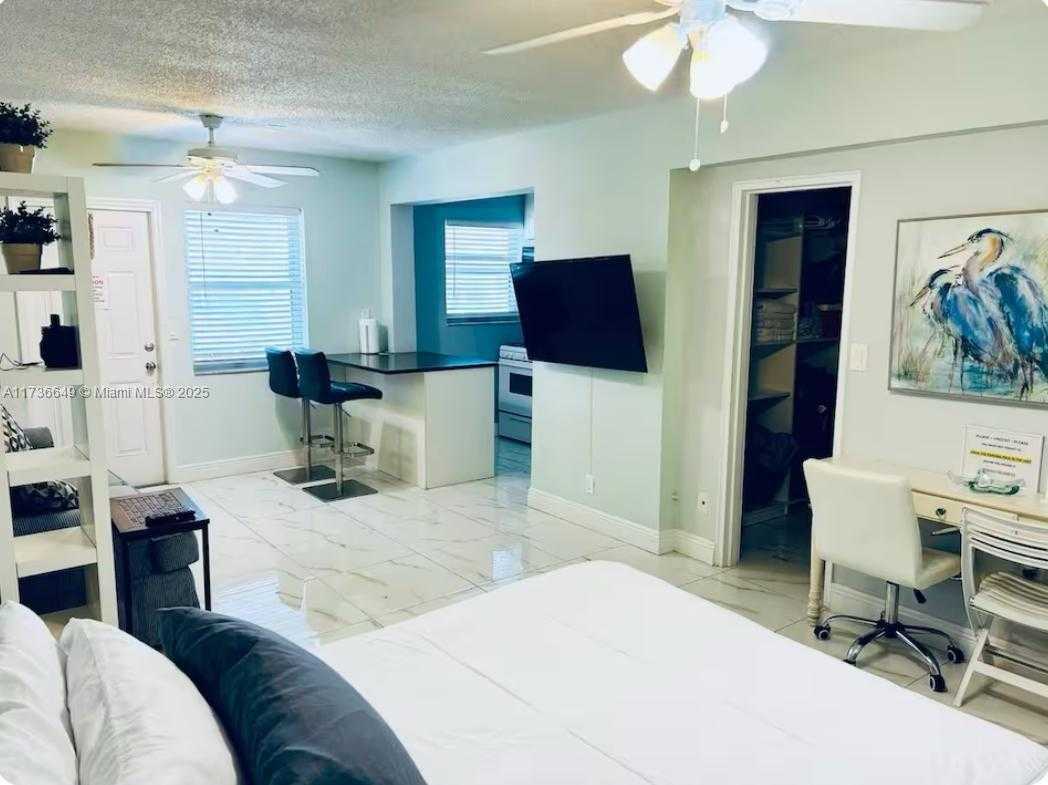 Small Image of 321 WILSON ST #A203, Hollywood Number 3
