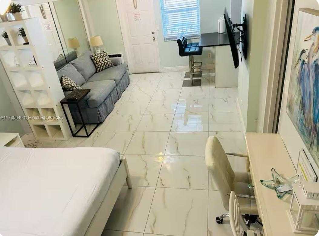 Small Image of 321 WILSON ST #A203, Hollywood Number 4