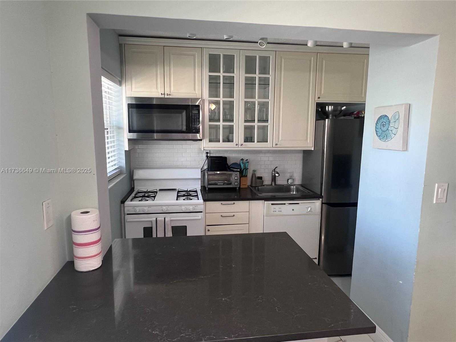 Small Image of 321 WILSON ST #A203, Hollywood Number 6