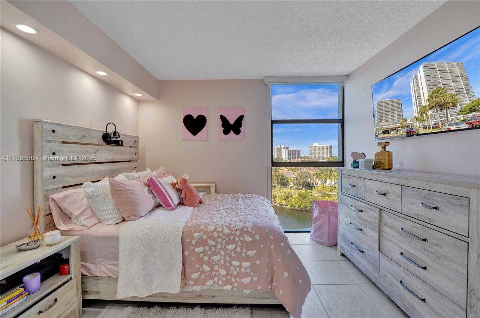 Small Image of 20505 EAST COUNTRY CLUB DR #833, Aventura Number 10