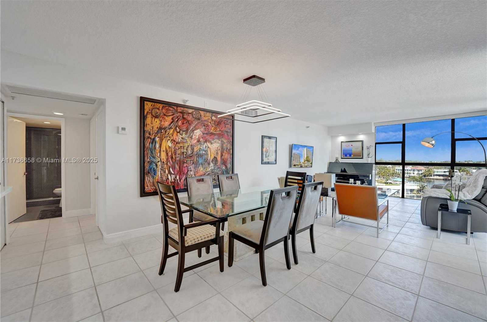 Small Image of 20505 EAST COUNTRY CLUB DR #833, Aventura Number 2