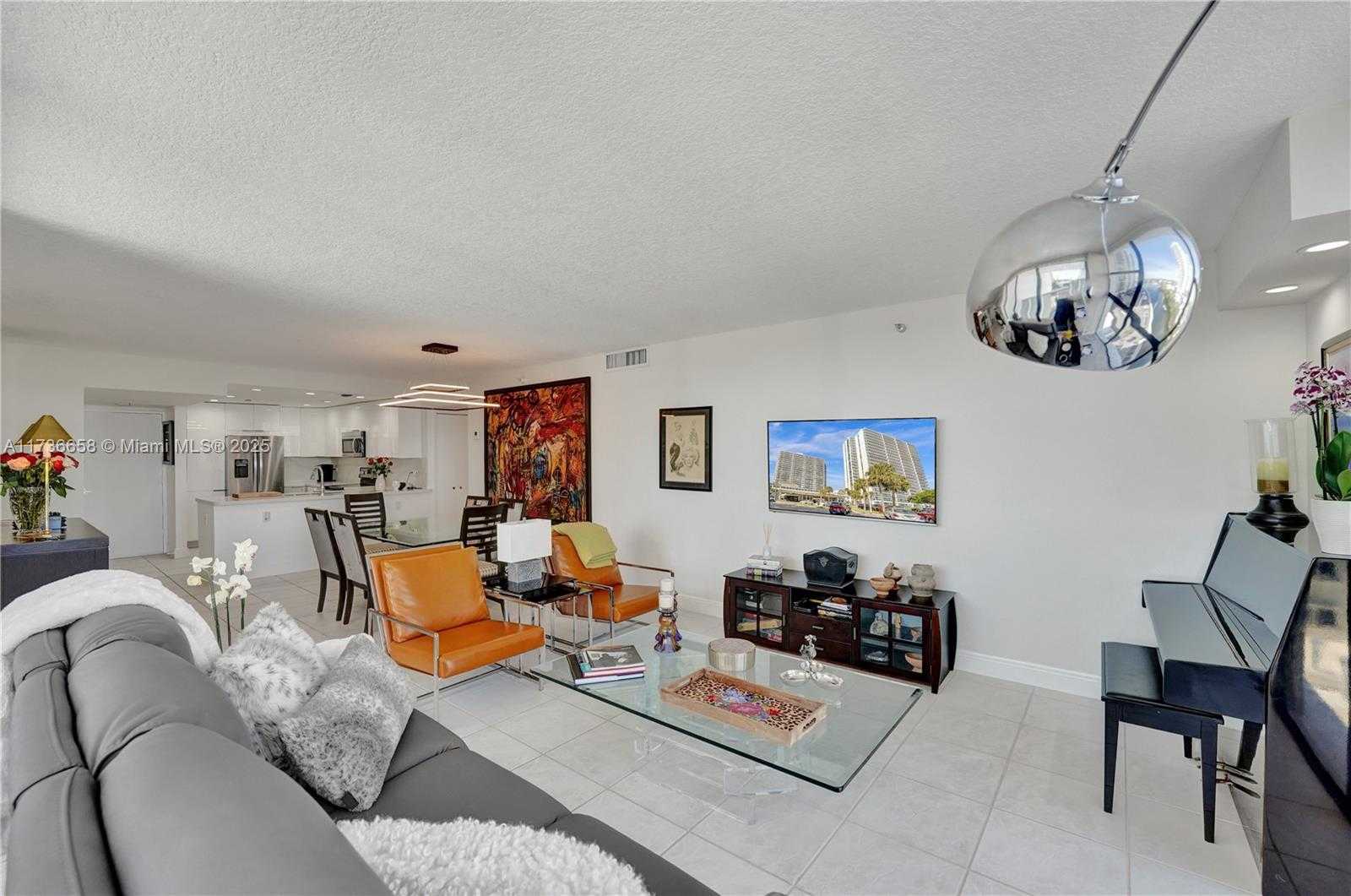 Small Image of 20505 EAST COUNTRY CLUB DR #833, Aventura Number 22