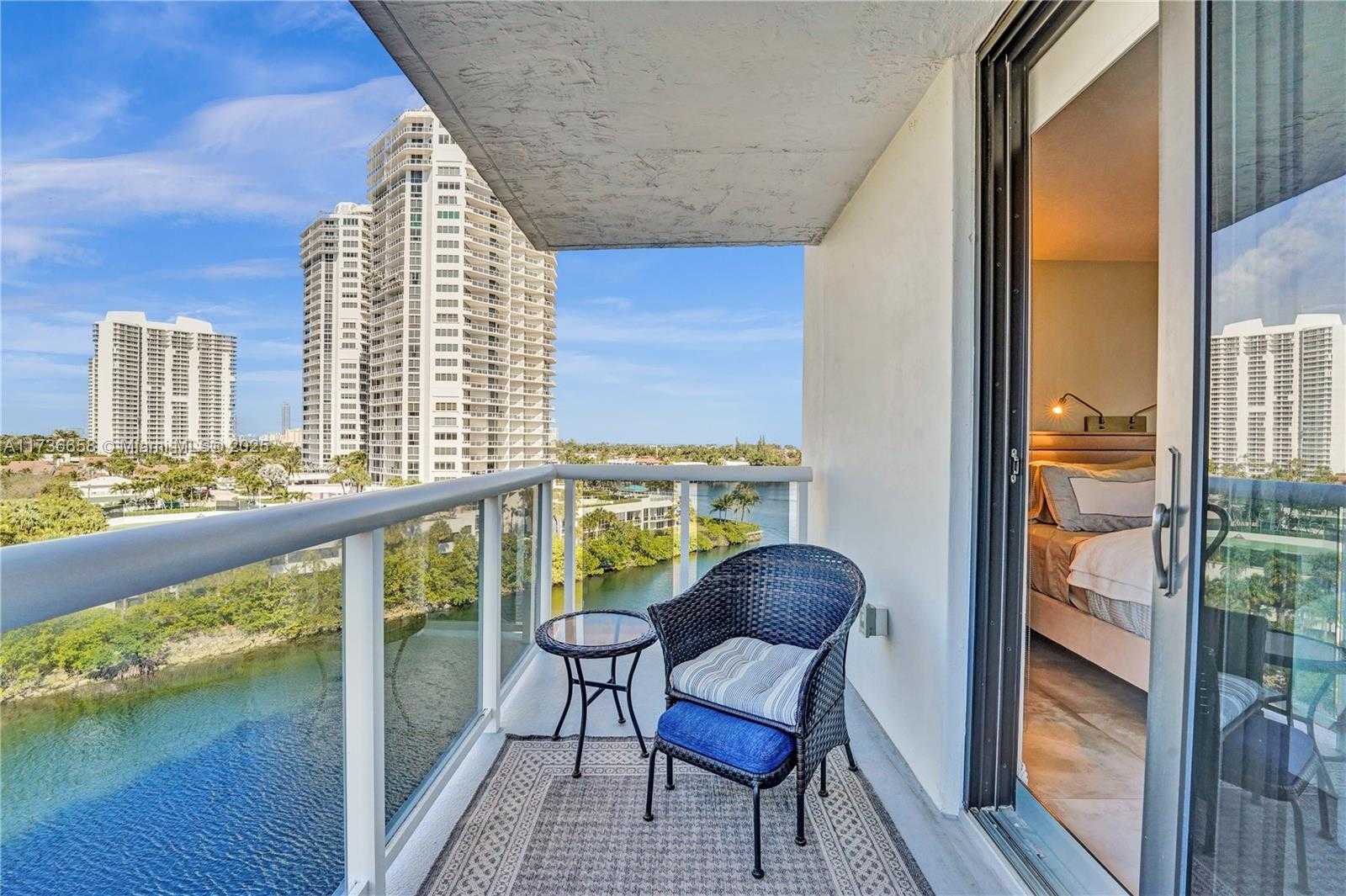 Small Image of 20505 EAST COUNTRY CLUB DR #833, Aventura Number 36