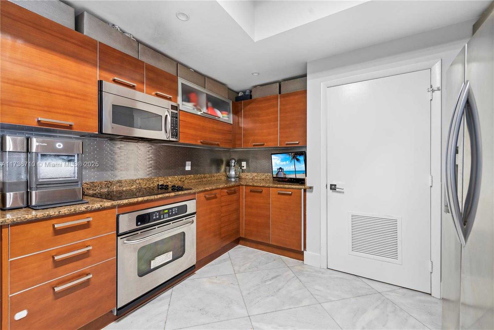 Small Image of 3330 NORTH EAST 190TH ST #1715, Aventura Number 31