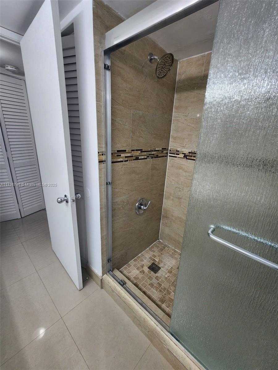 Small Image of 4560 NORTH WEST 107TH AVE #207-12, Doral Number 8