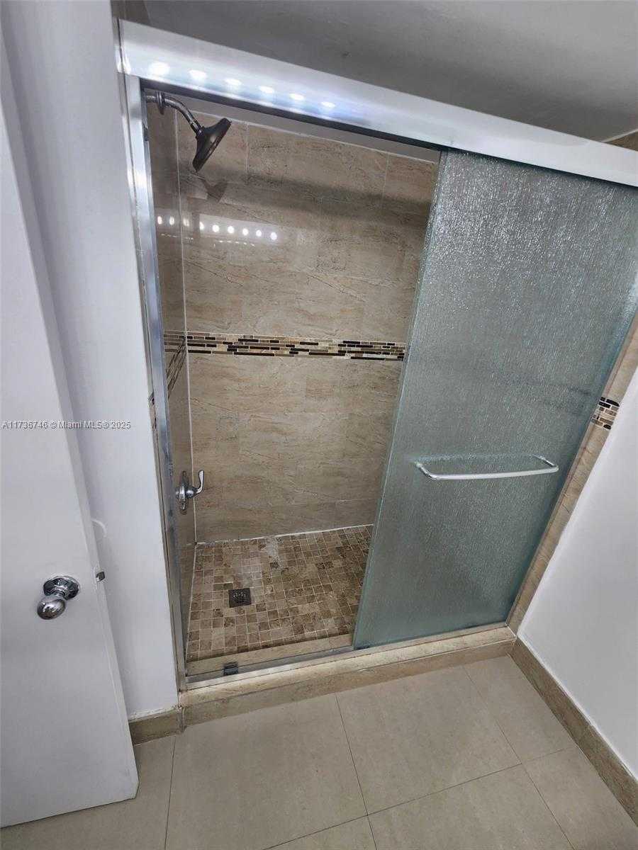 Small Image of 4560 NORTH WEST 107TH AVE #207-12, Doral Number 9