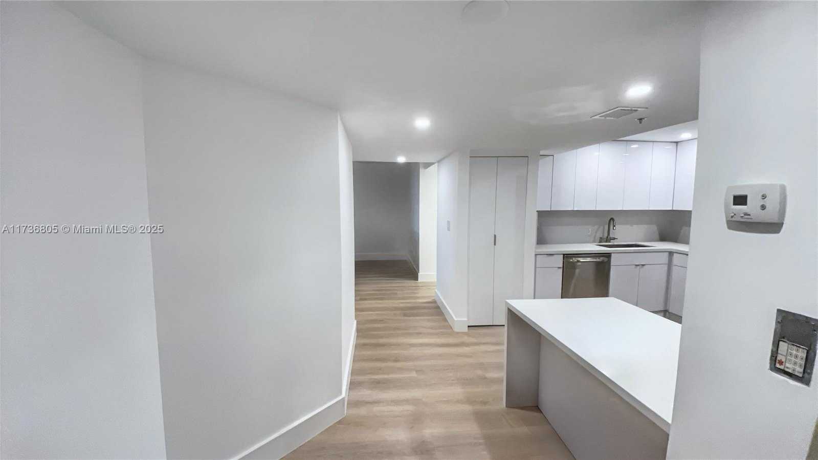 Small Image of 1717 NORTH BAYSHORE DR #A-1231, Miami Number 16