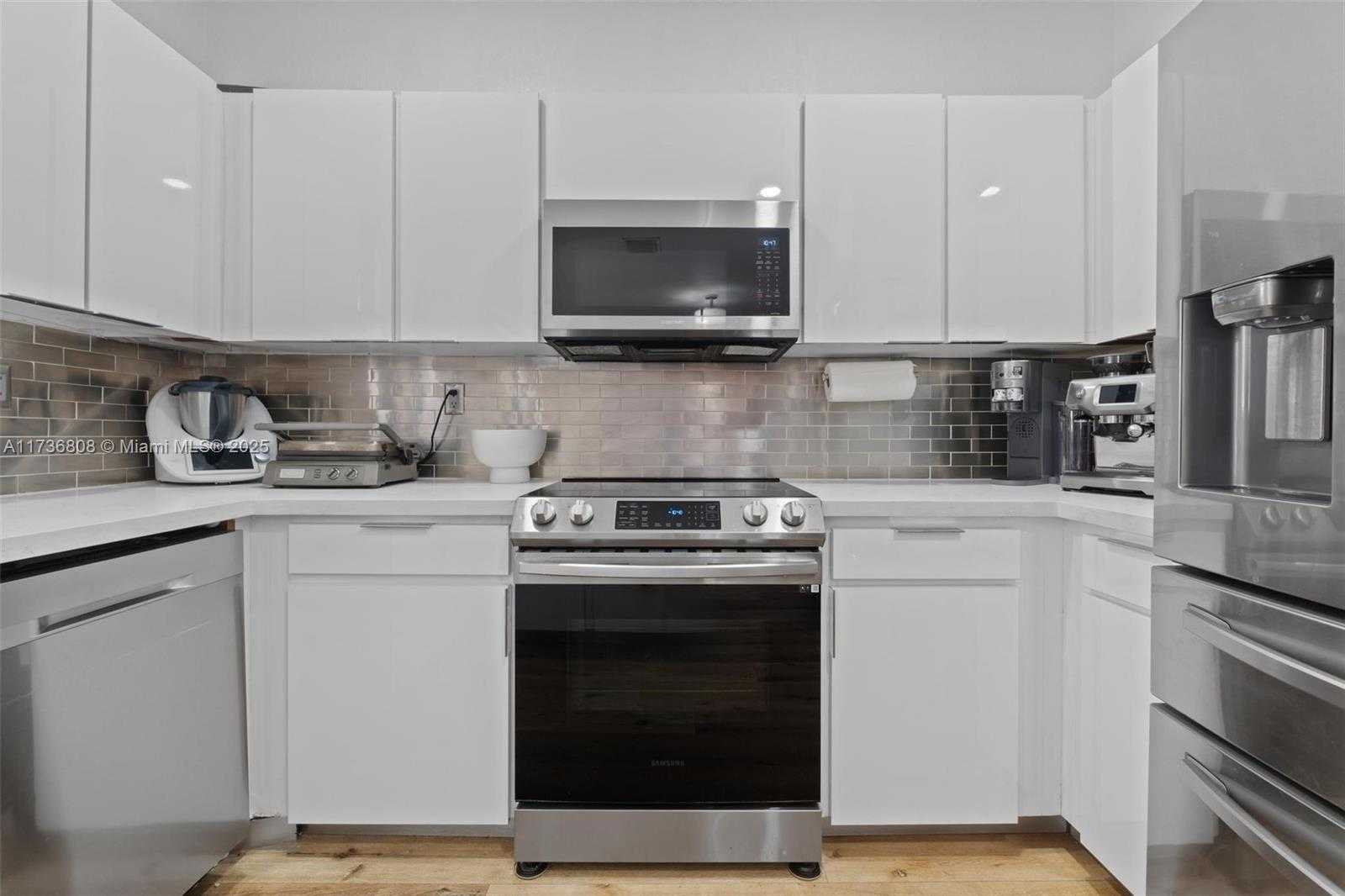 Small Image of 3436 WEST 90TH ST #3436, Hialeah Number 10