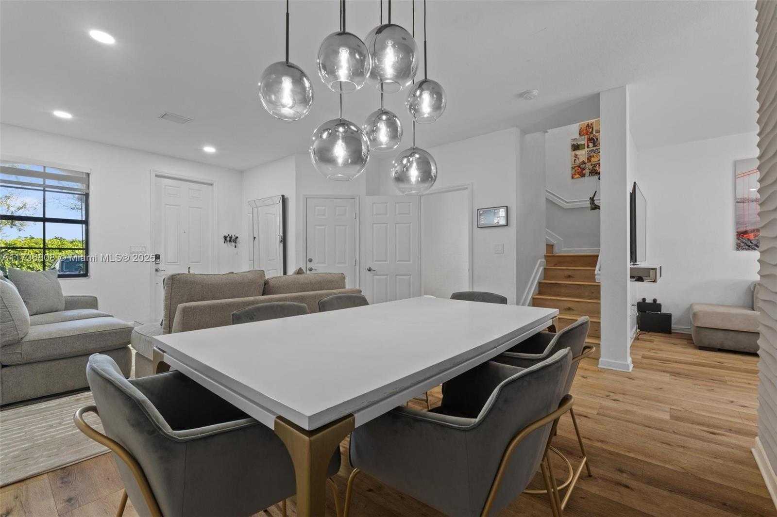 Small Image of 3436 WEST 90TH ST #3436, Hialeah Number 11