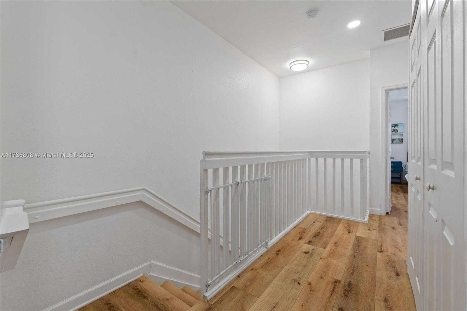 Small Image of 3436 WEST 90TH ST #3436, Hialeah Number 13