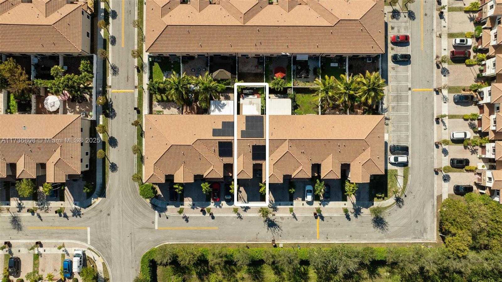 Small Image of 3436 WEST 90TH ST #3436, Hialeah Number 34