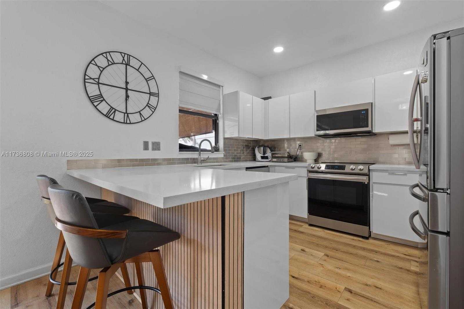 Small Image of 3436 WEST 90TH ST #3436, Hialeah Number 7