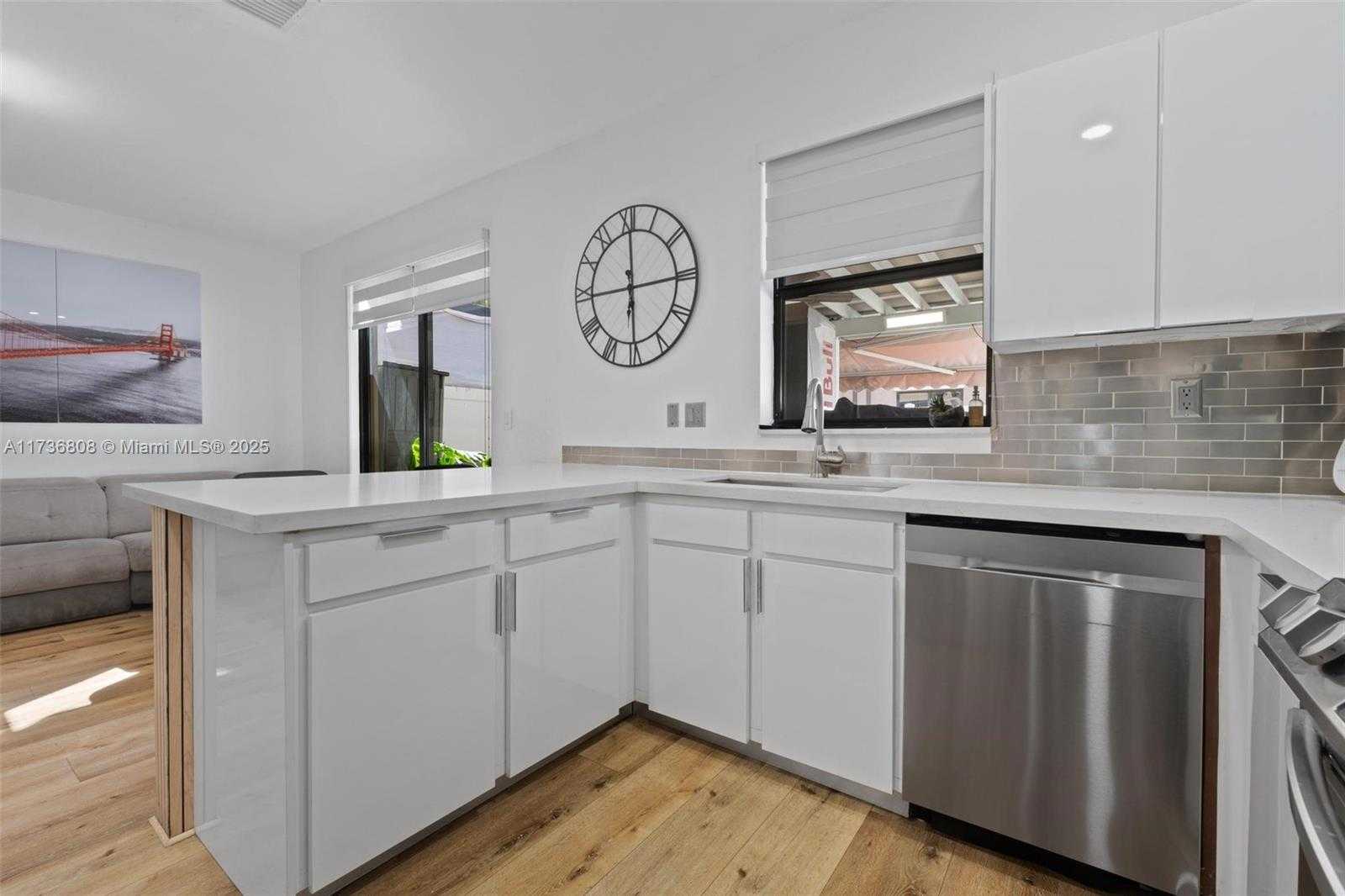 Small Image of 3436 WEST 90TH ST #3436, Hialeah Number 8