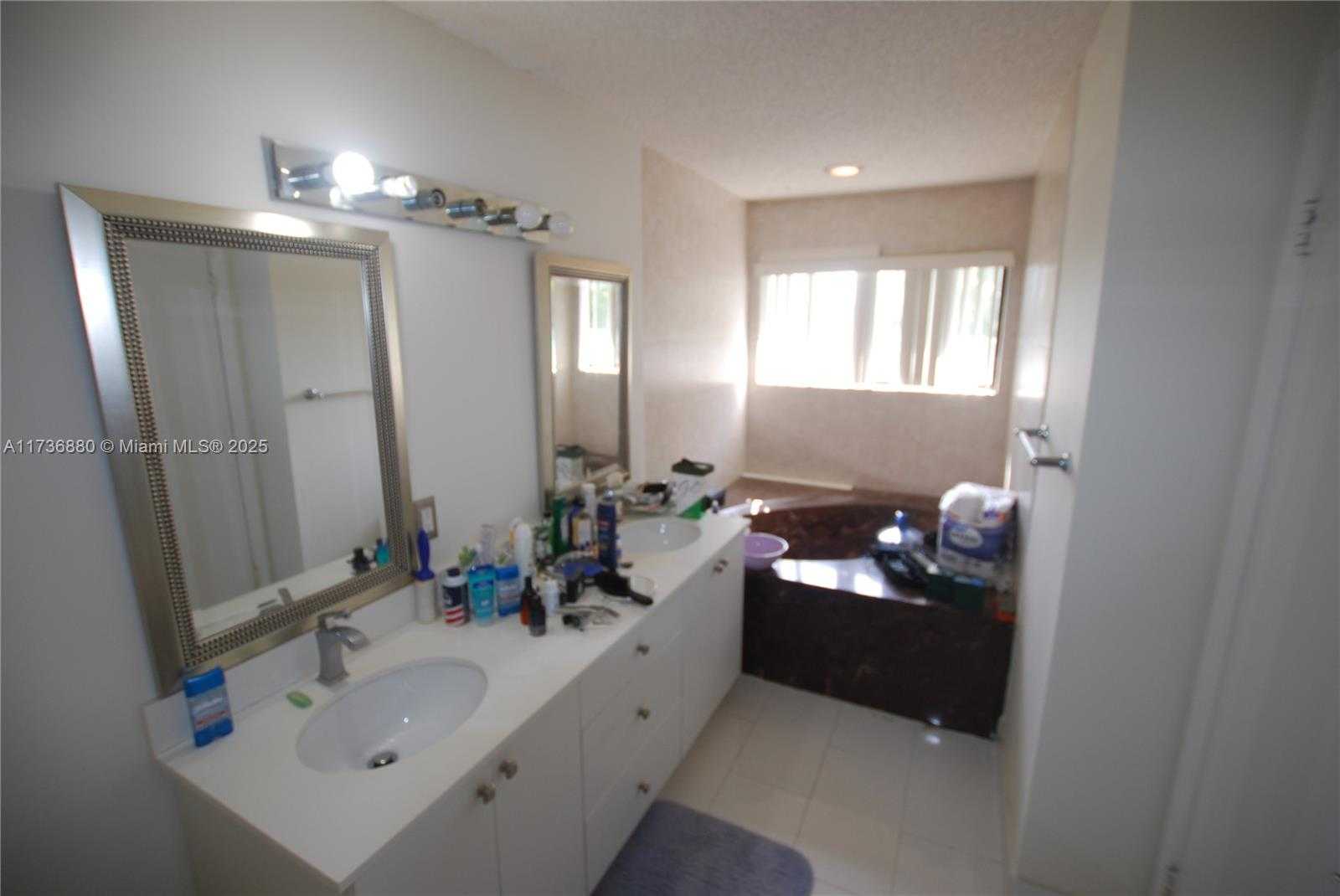 Small Image of Coral Springs Number 3