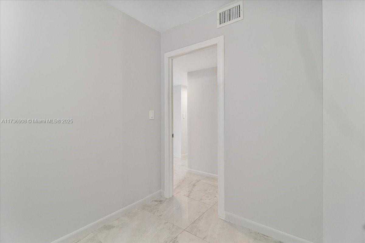 Small Image of 301 174TH ST #514, Sunny Isles Beach Number 13