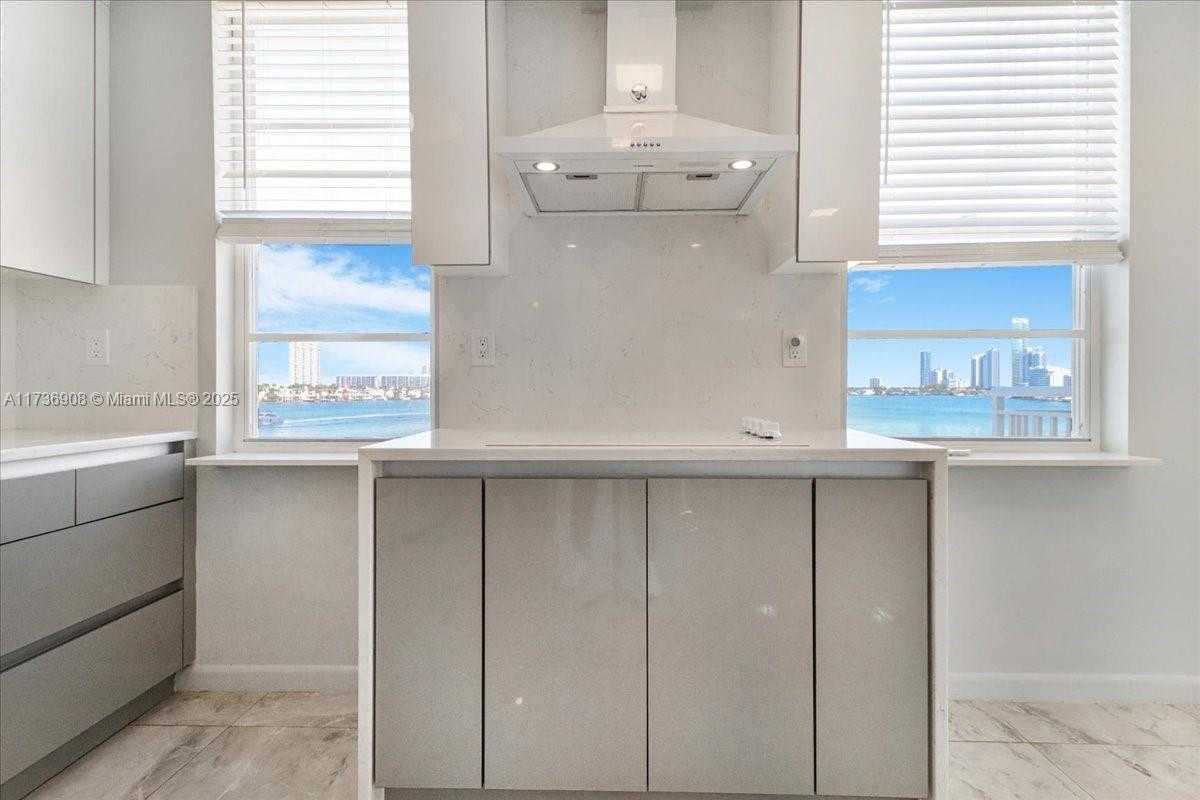 Small Image of 301 174TH ST #514, Sunny Isles Beach Number 20