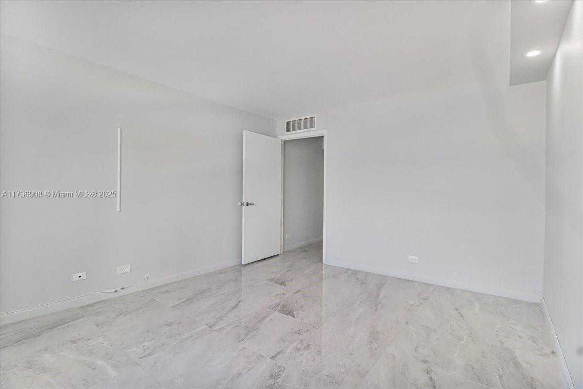 Small Image of 301 174TH ST #514, Sunny Isles Beach Number 51