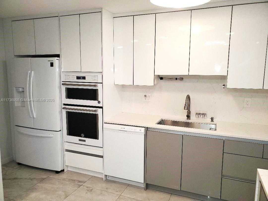 Small Image of 301 174TH ST #514, Sunny Isles Beach Number 6