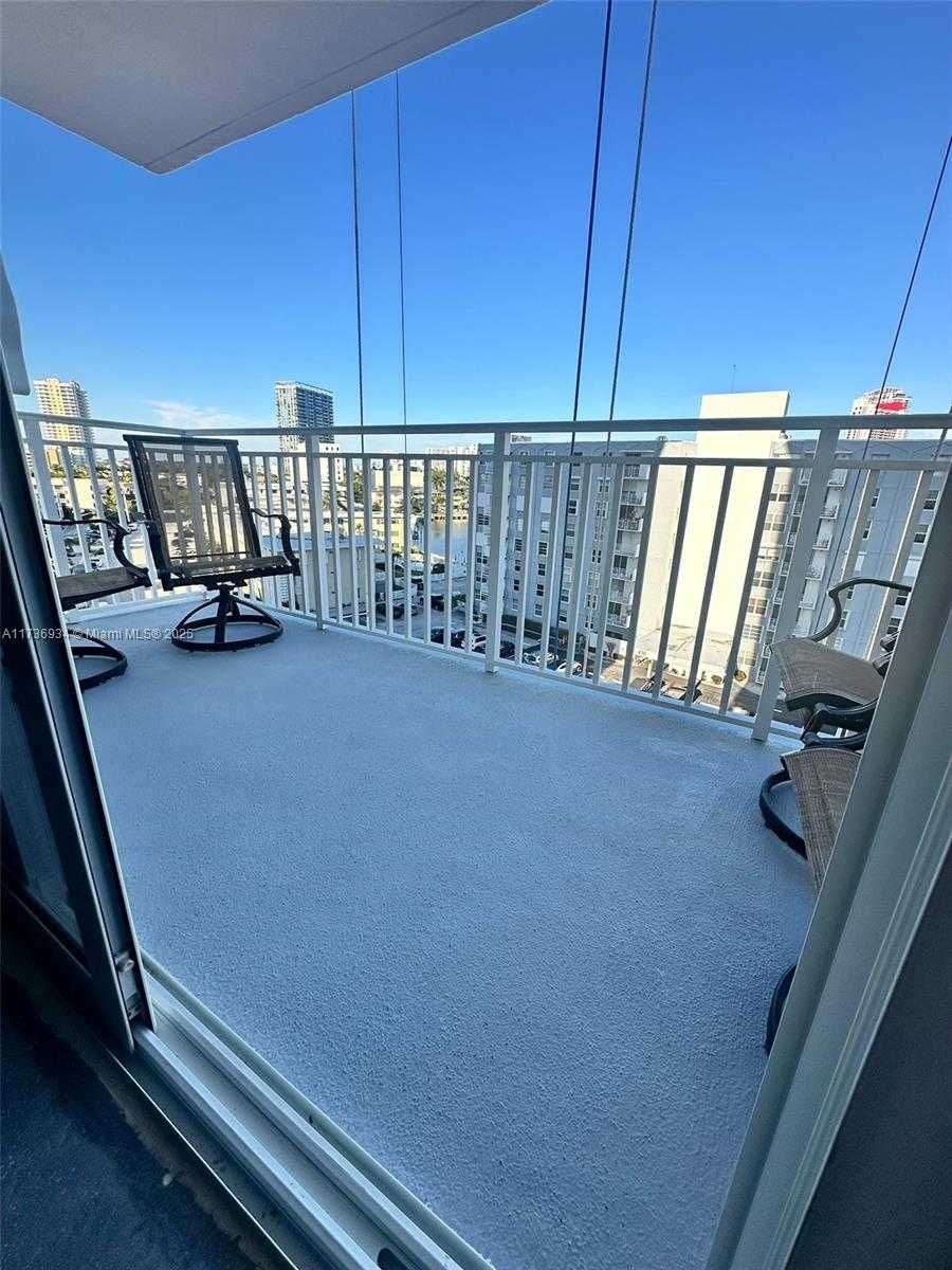 Small Image of 427 GOLDEN ISLES DR #7E, Hallandale Beach Number 7