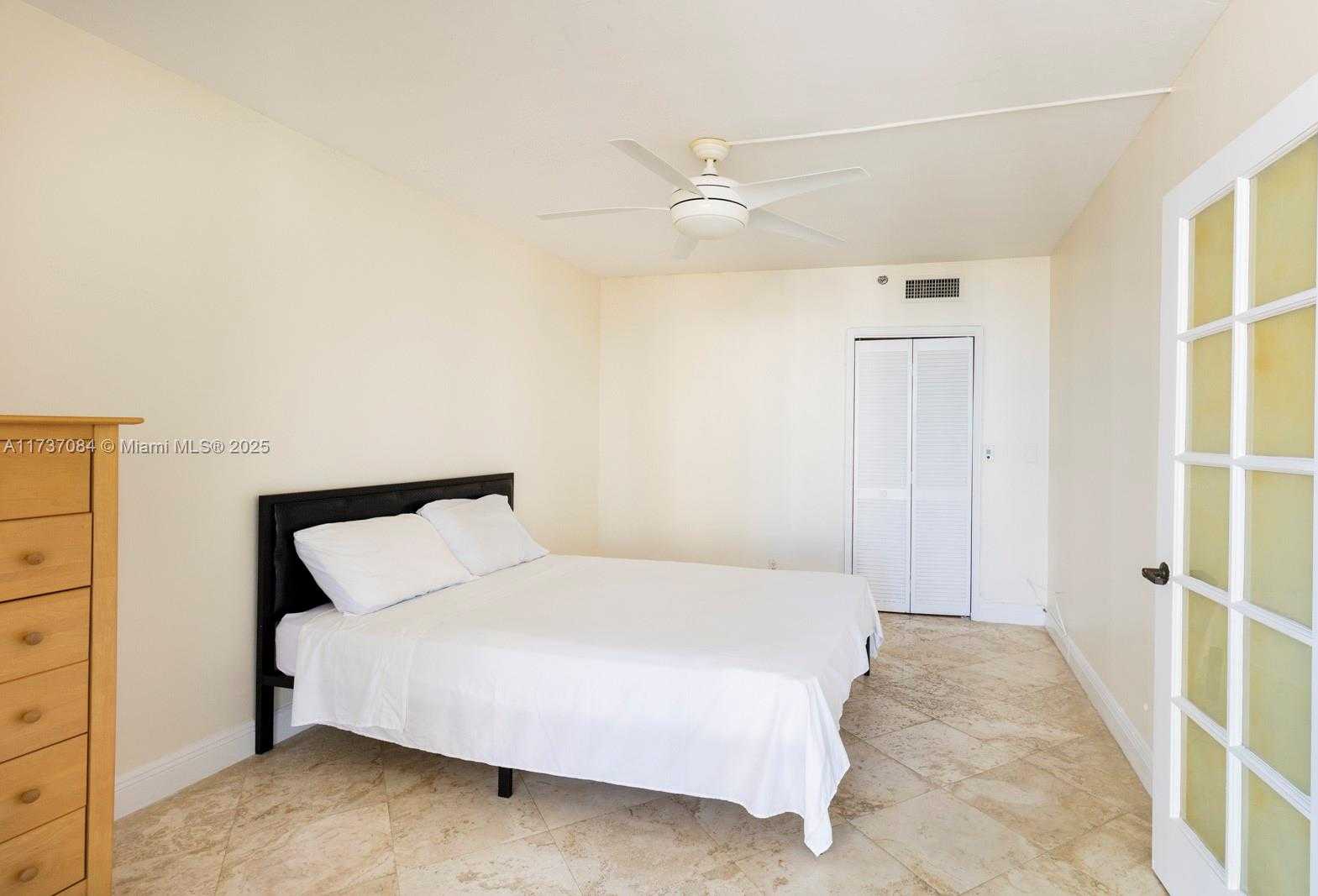 Small Image of 1581 BRICKELL AVE #1408, Miami Number 15