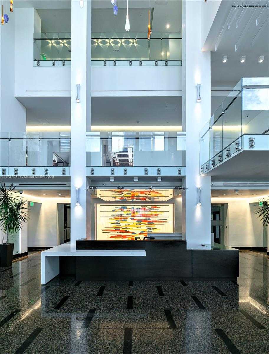 Small Image of 1581 BRICKELL AVE #1408, Miami Number 20