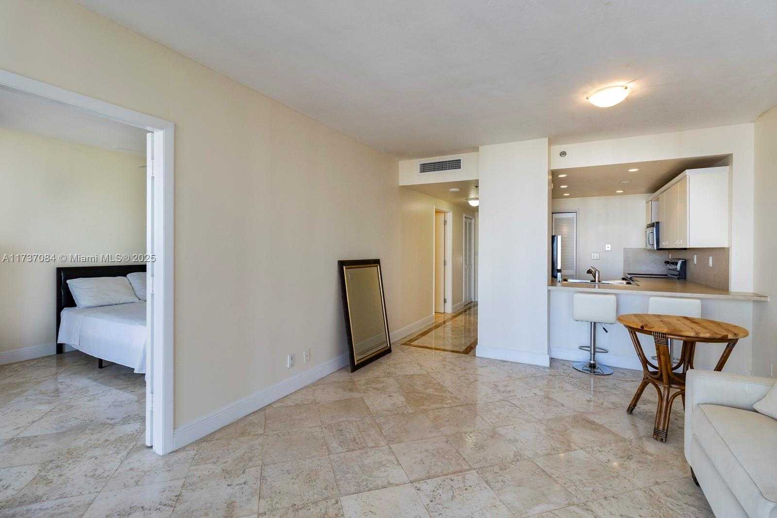 Small Image of 1581 BRICKELL AVE #1408, Miami Number 6