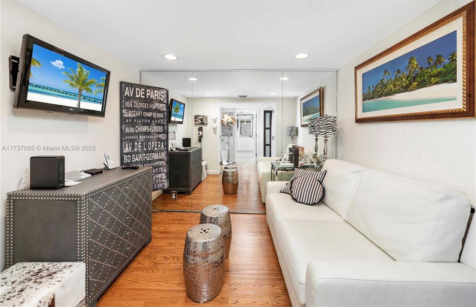 Small Image of 2555 COLLINS AVE #607, Miami Beach Number 20