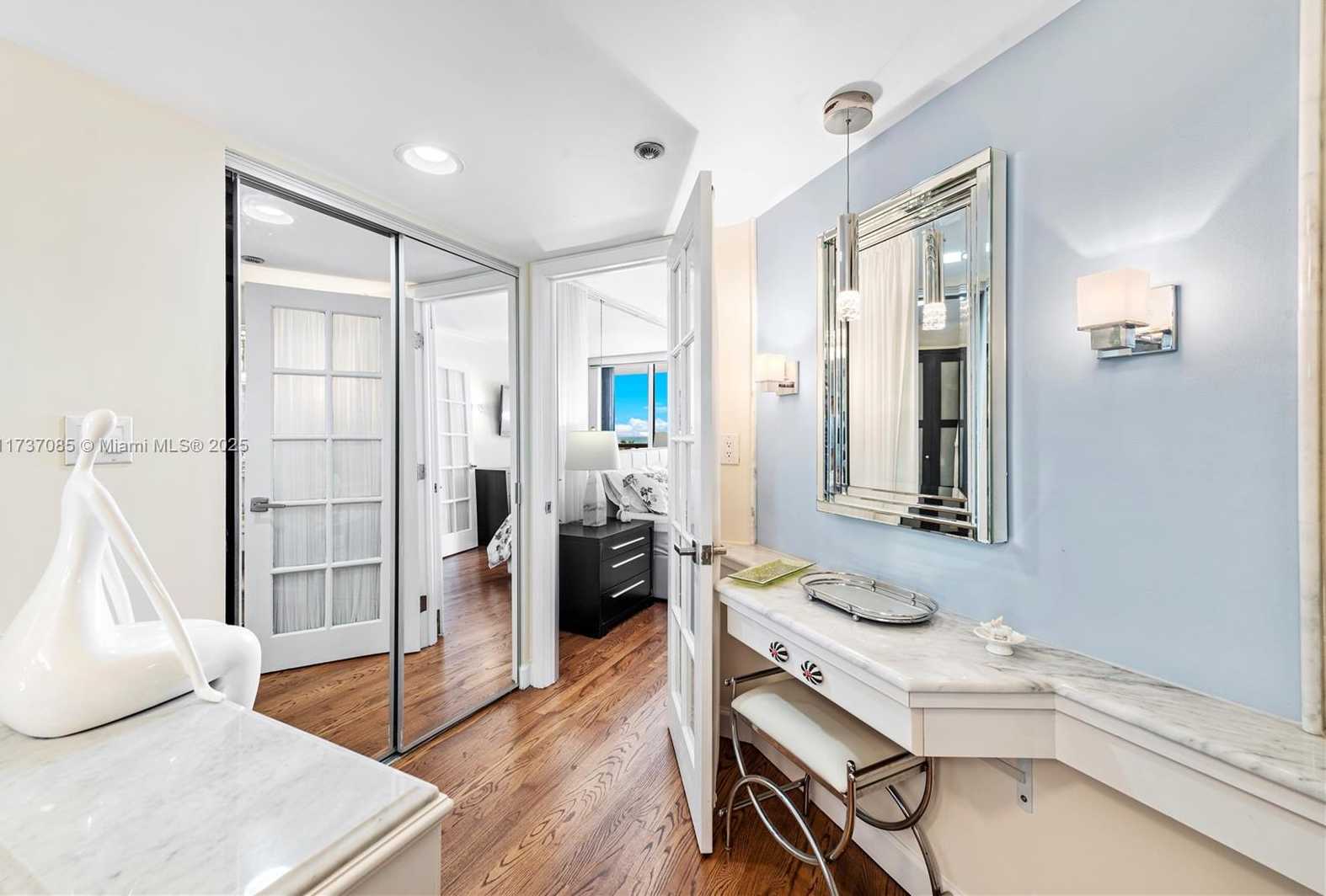 Small Image of 2555 COLLINS AVE #607, Miami Beach Number 33
