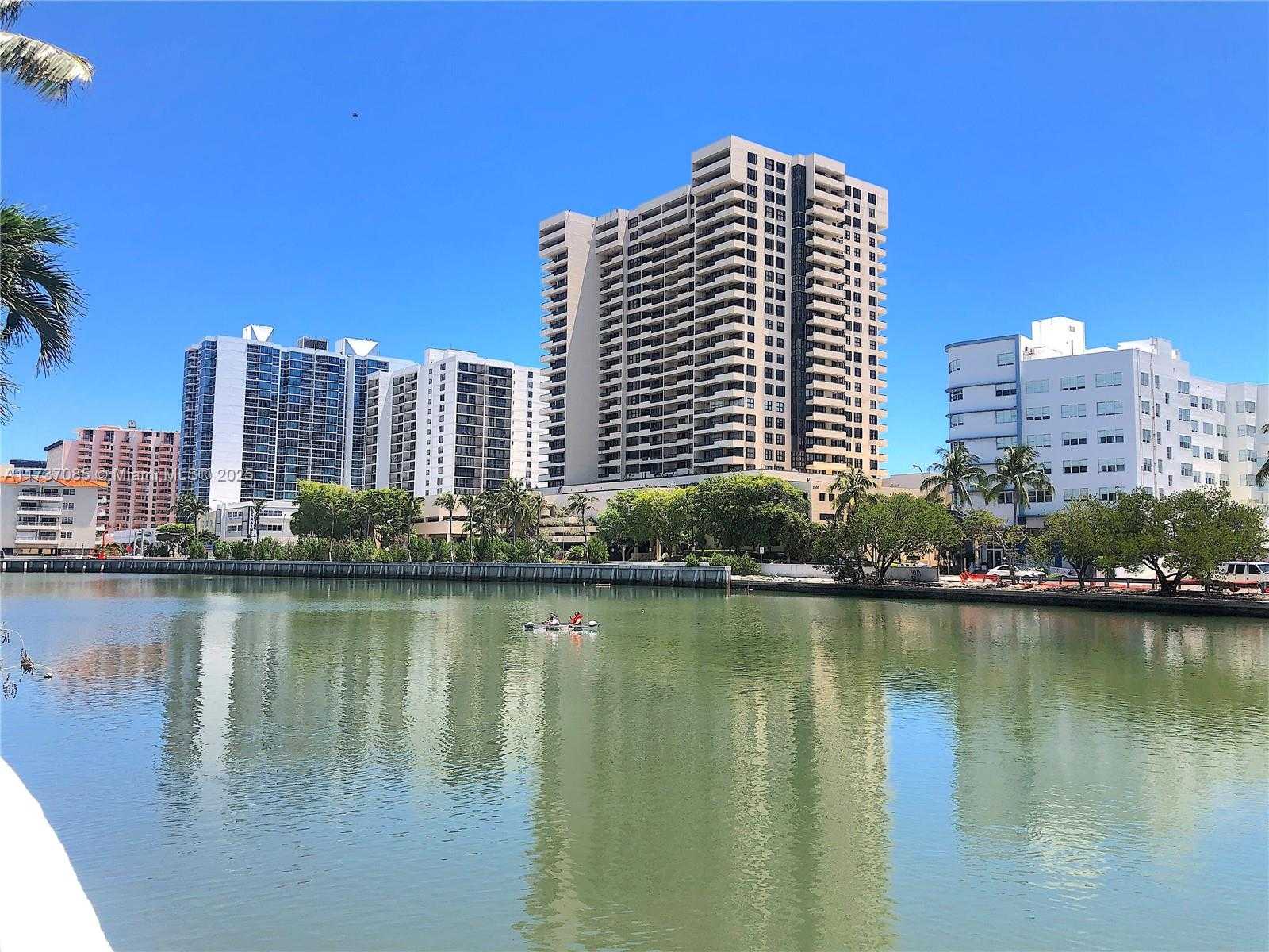 Small Image of 2555 COLLINS AVE #607, Miami Beach Number 45