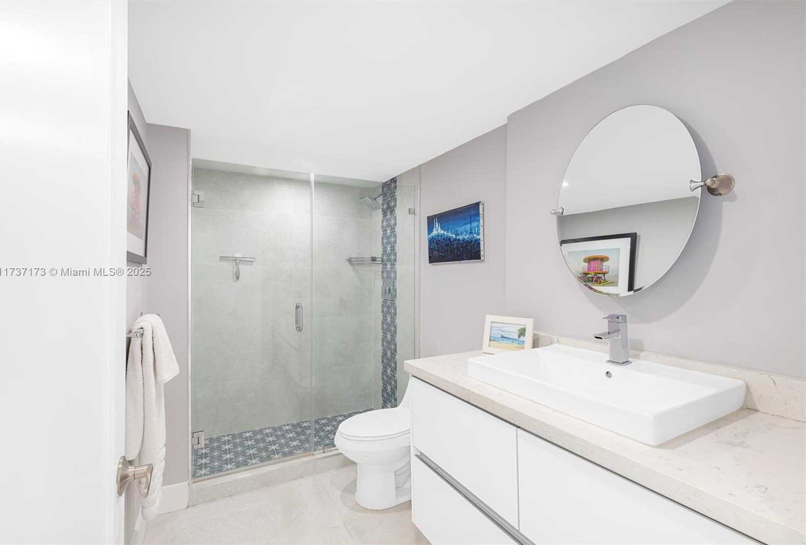 Small Image of 2555 COLLINS AVE #1106, Miami Beach Number 11