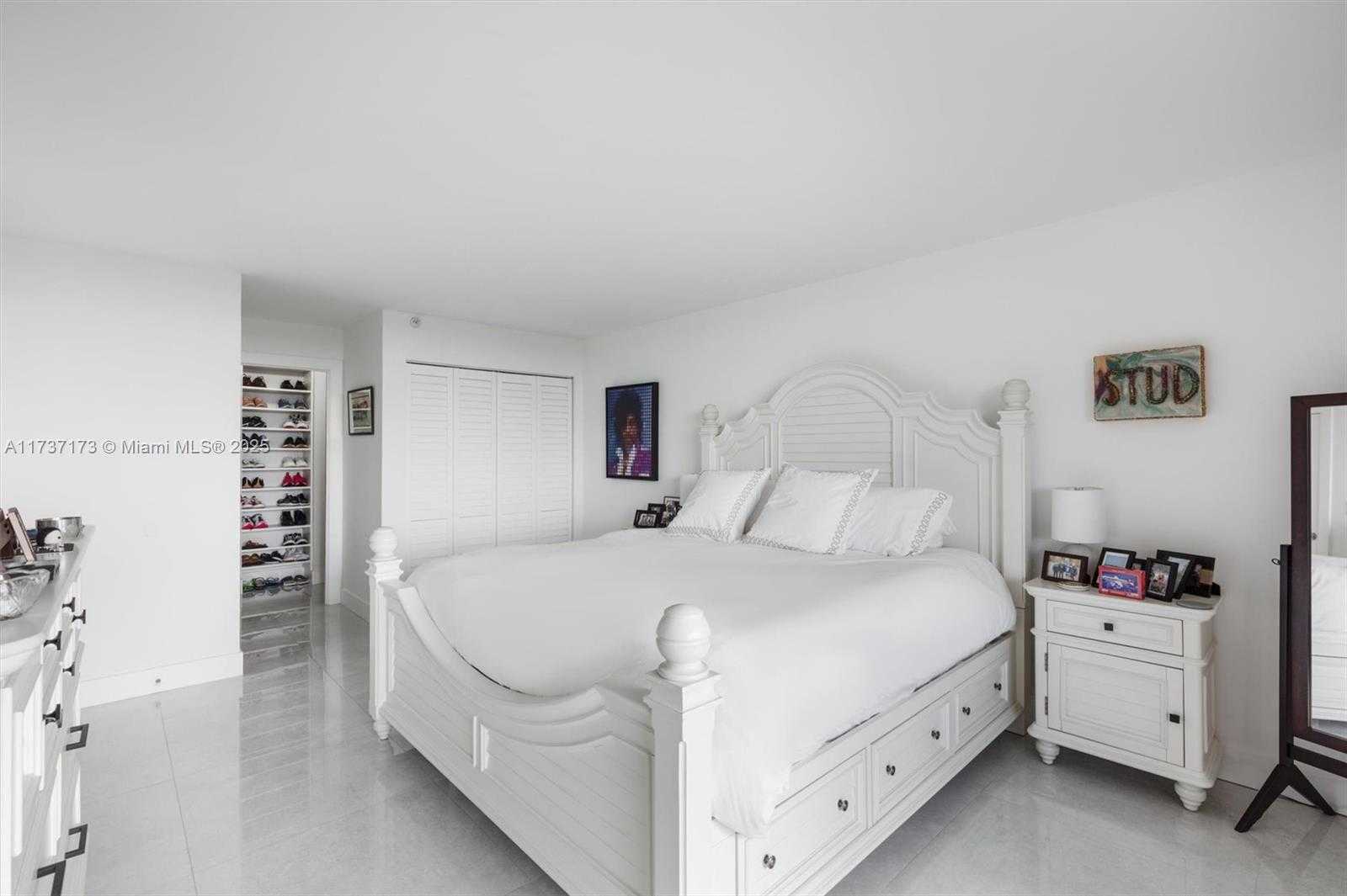 Small Image of 2555 COLLINS AVE #1106, Miami Beach Number 16