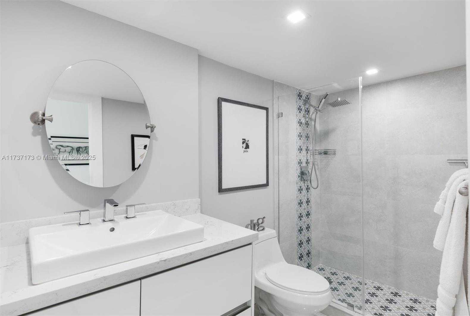 Small Image of 2555 COLLINS AVE #1106, Miami Beach Number 18