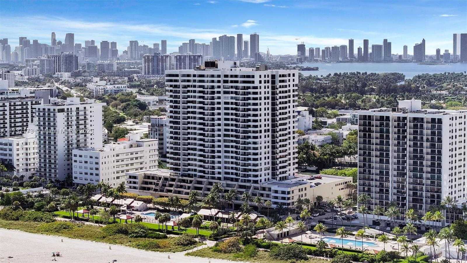 Small Image of 2555 COLLINS AVE #1106, Miami Beach Number 19