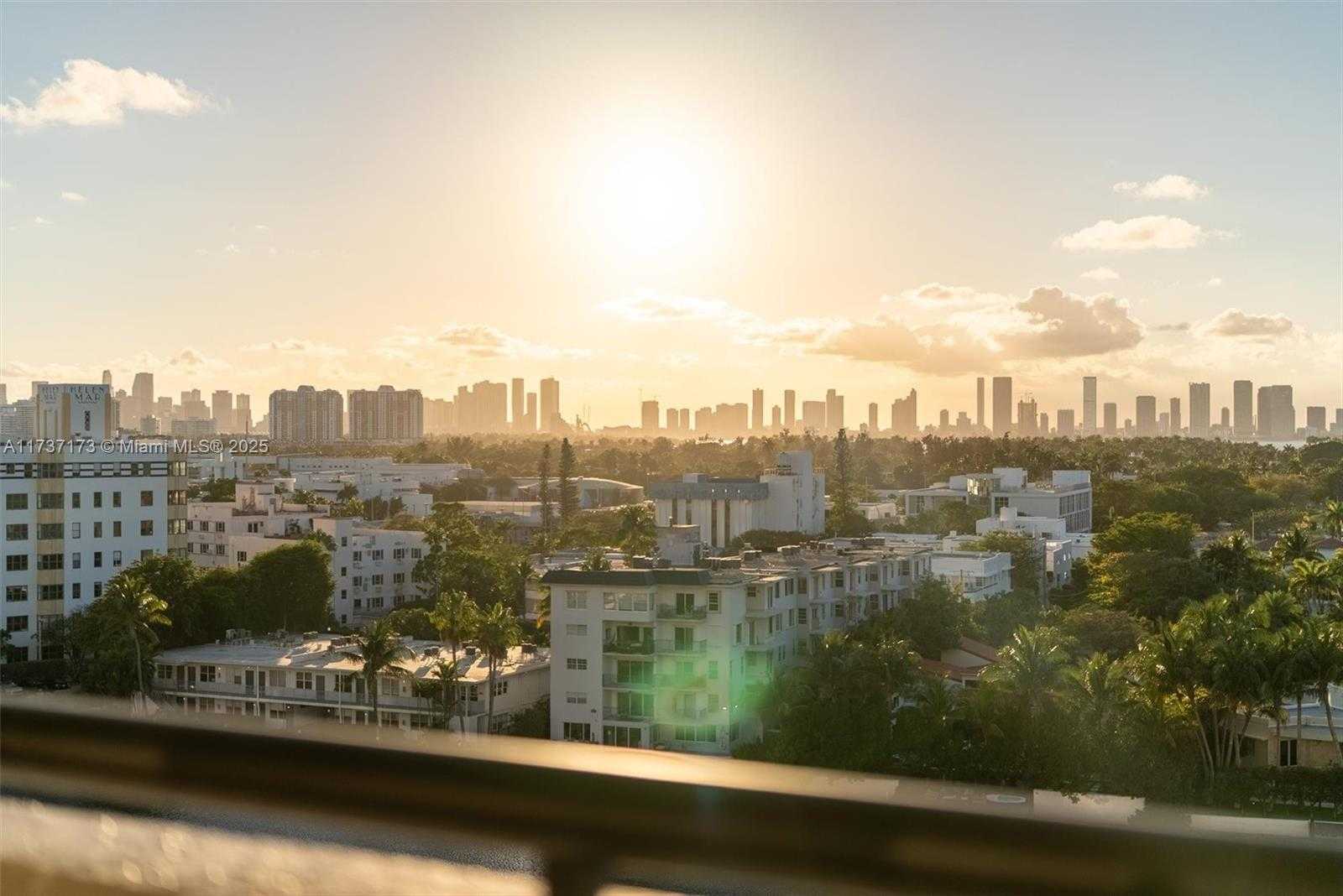 Small Image of 2555 COLLINS AVE #1106, Miami Beach Number 22