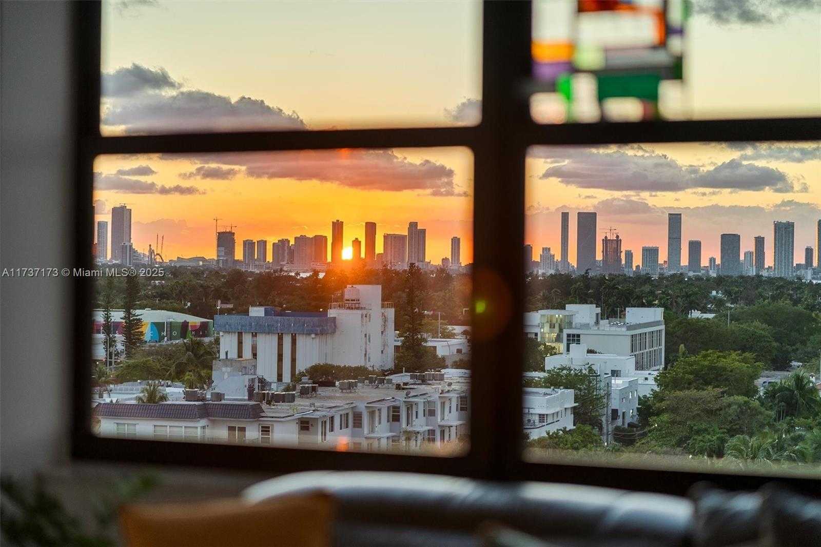 Small Image of 2555 COLLINS AVE #1106, Miami Beach Number 35
