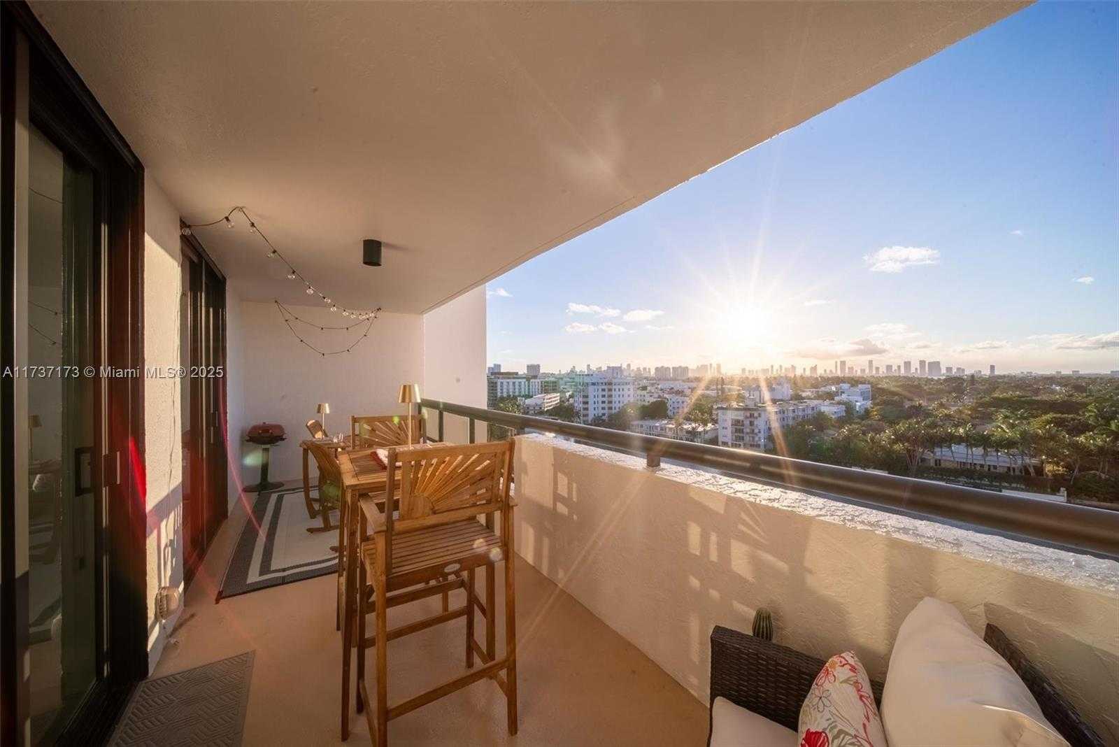 Small Image of 2555 COLLINS AVE #1106, Miami Beach Number 4