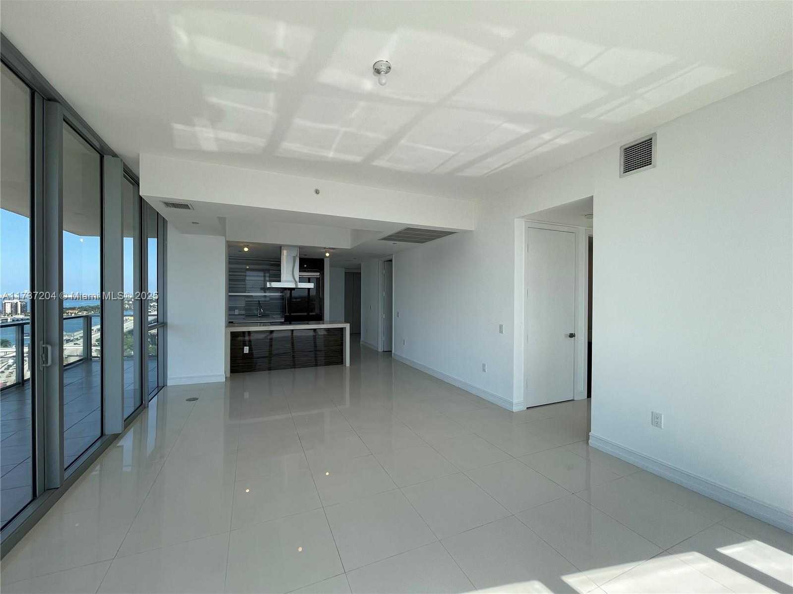 Small Image of 1100 BISCAYNE BLVD #1906, Miami Number 24