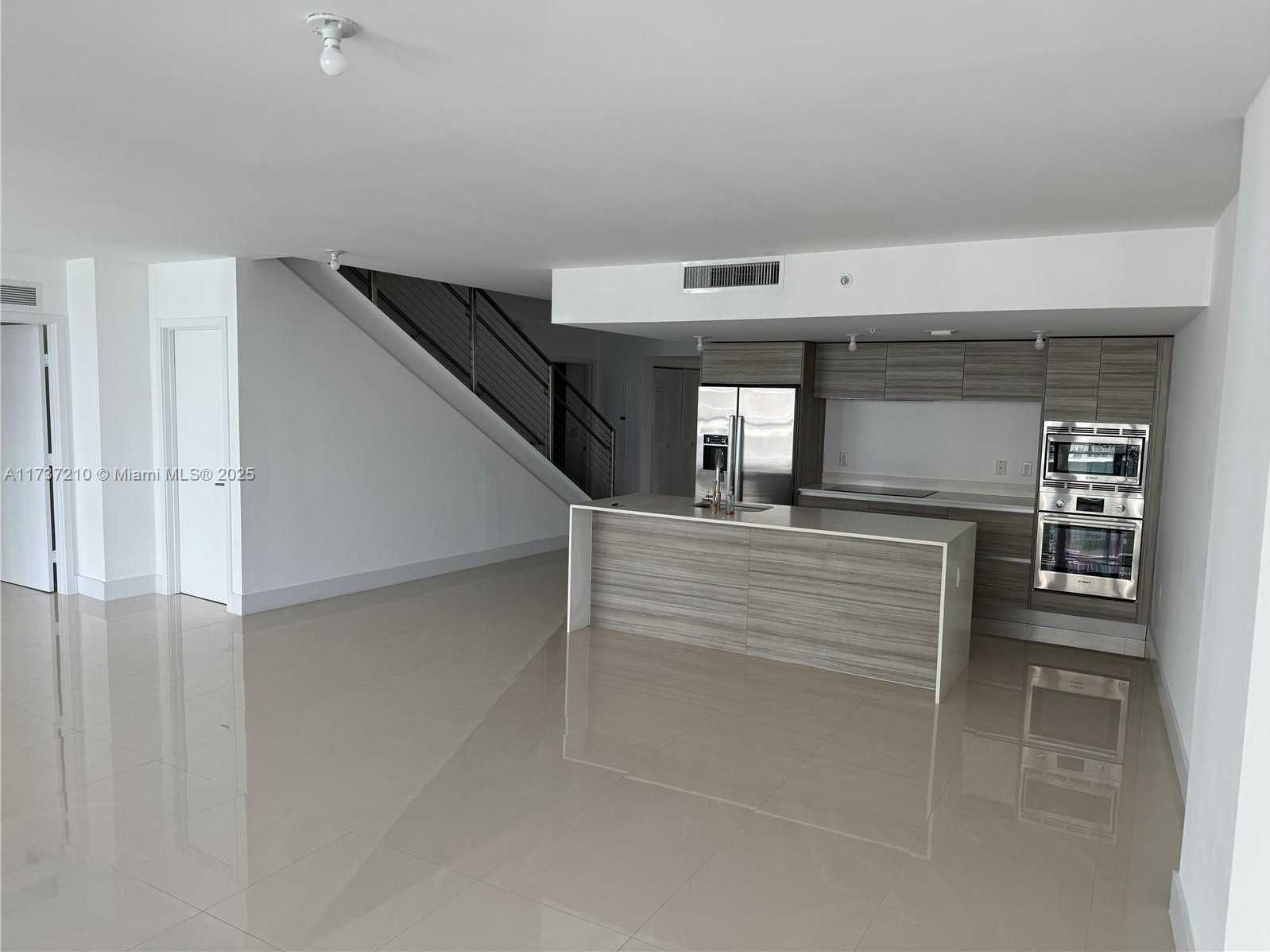 Small Image of 6620 INDIAN CREEK DR #713, Miami Beach Number 10