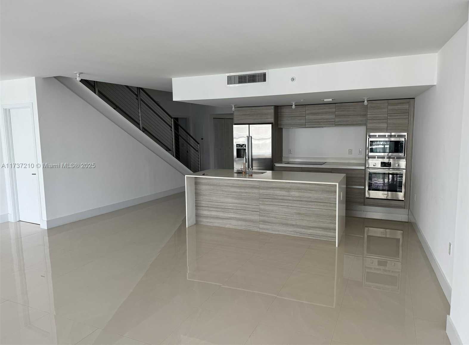 Small Image of 6620 INDIAN CREEK DR #713, Miami Beach Number 11