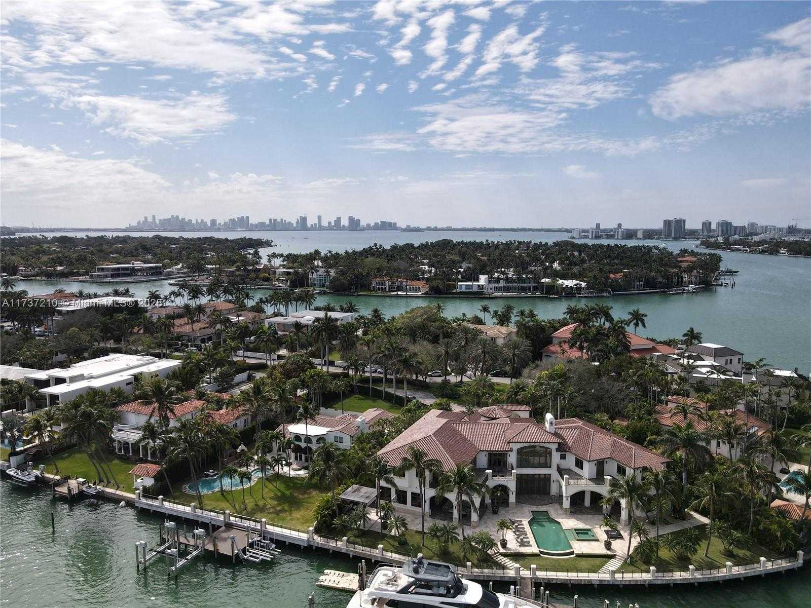 Small Image of 6620 INDIAN CREEK DR #713, Miami Beach Number 2