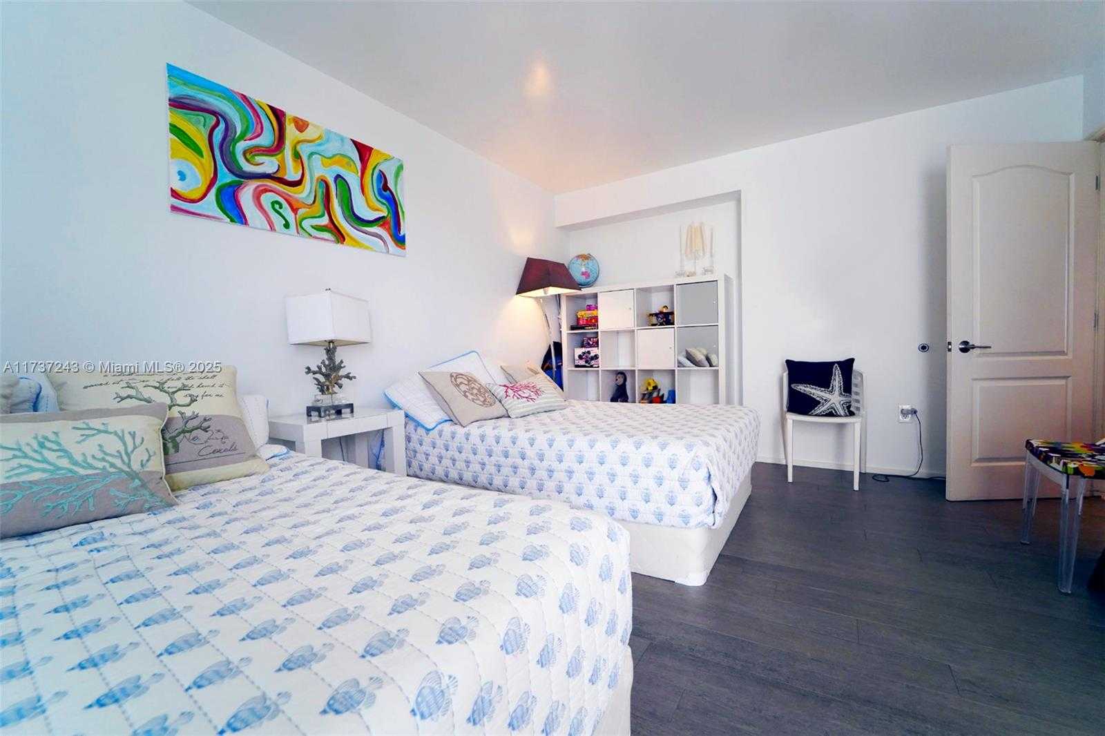 Small Image of 1900 SUNSET HARBOUR DR #2315, Miami Beach Number 7