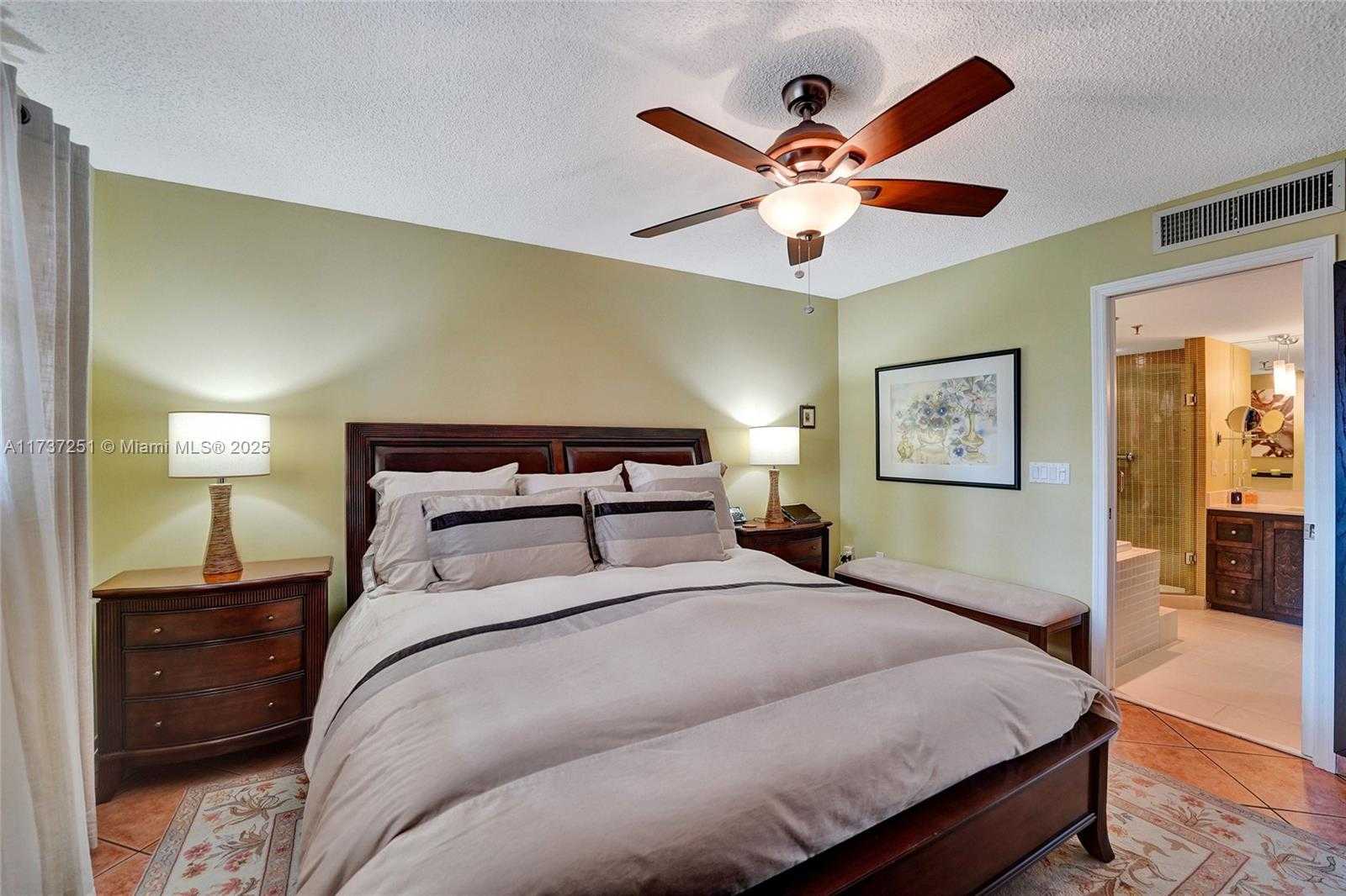 Small Image of 17700 NORTH BAY RD #608, Sunny Isles Beach Number 28