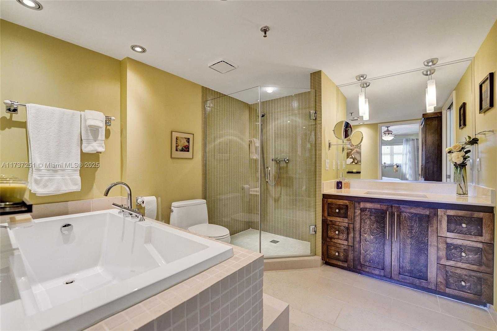 Small Image of 17700 NORTH BAY RD #608, Sunny Isles Beach Number 32