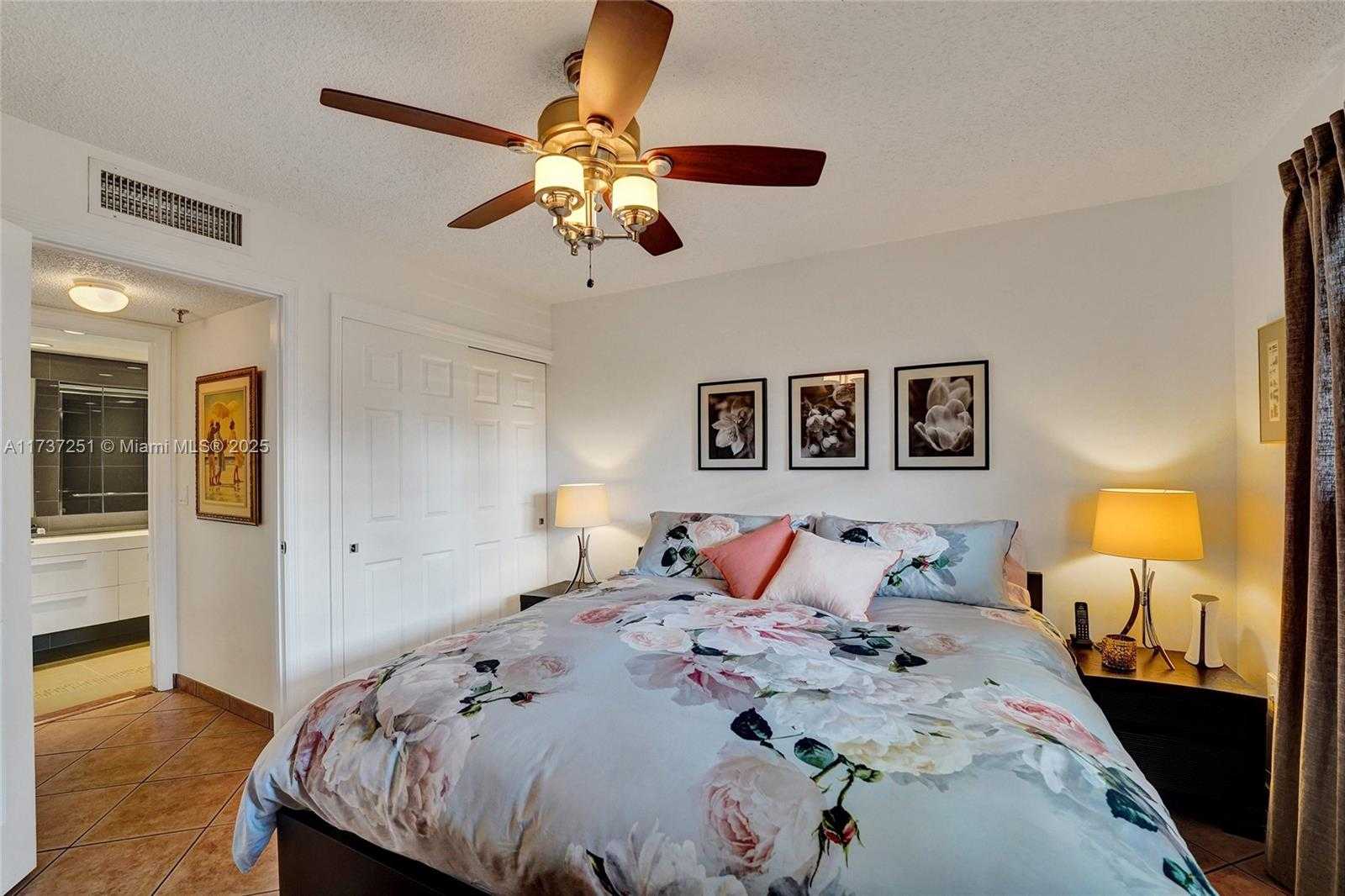 Small Image of 17700 NORTH BAY RD #608, Sunny Isles Beach Number 37