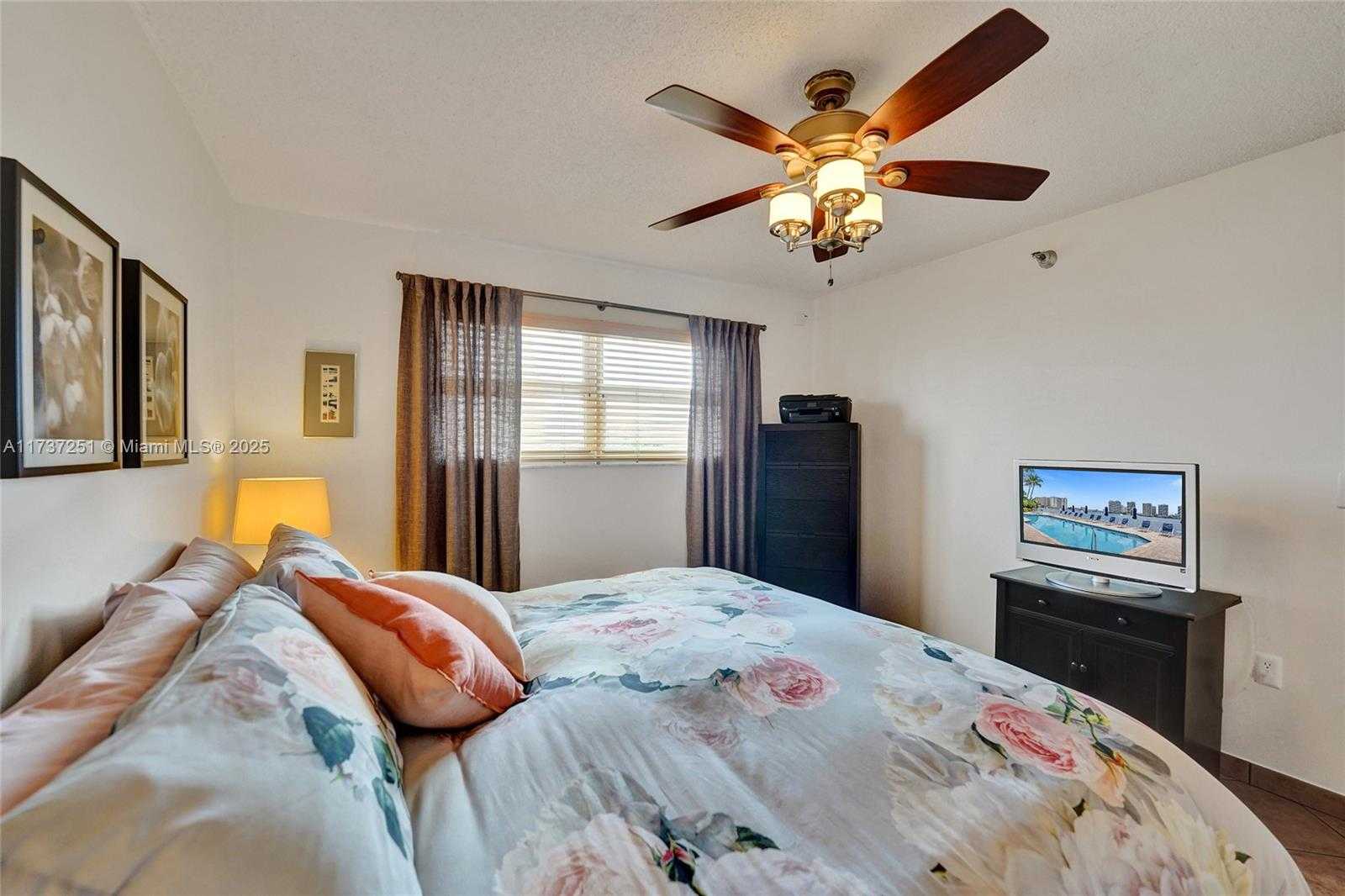 Small Image of 17700 NORTH BAY RD #608, Sunny Isles Beach Number 38