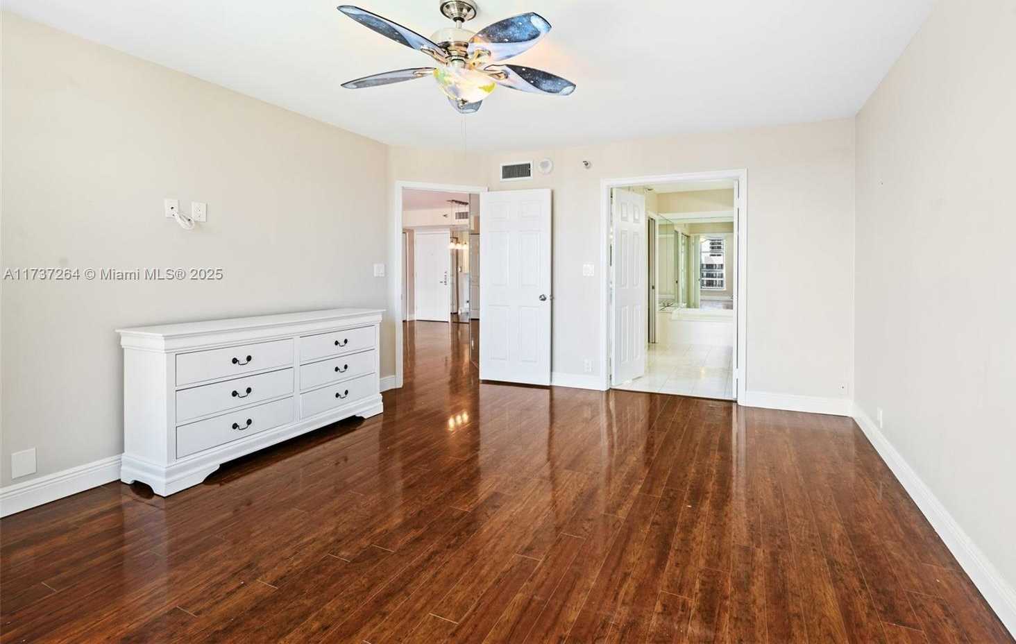Small Image of 3530 MYSTIC POINTE DR #1913, Aventura Number 18