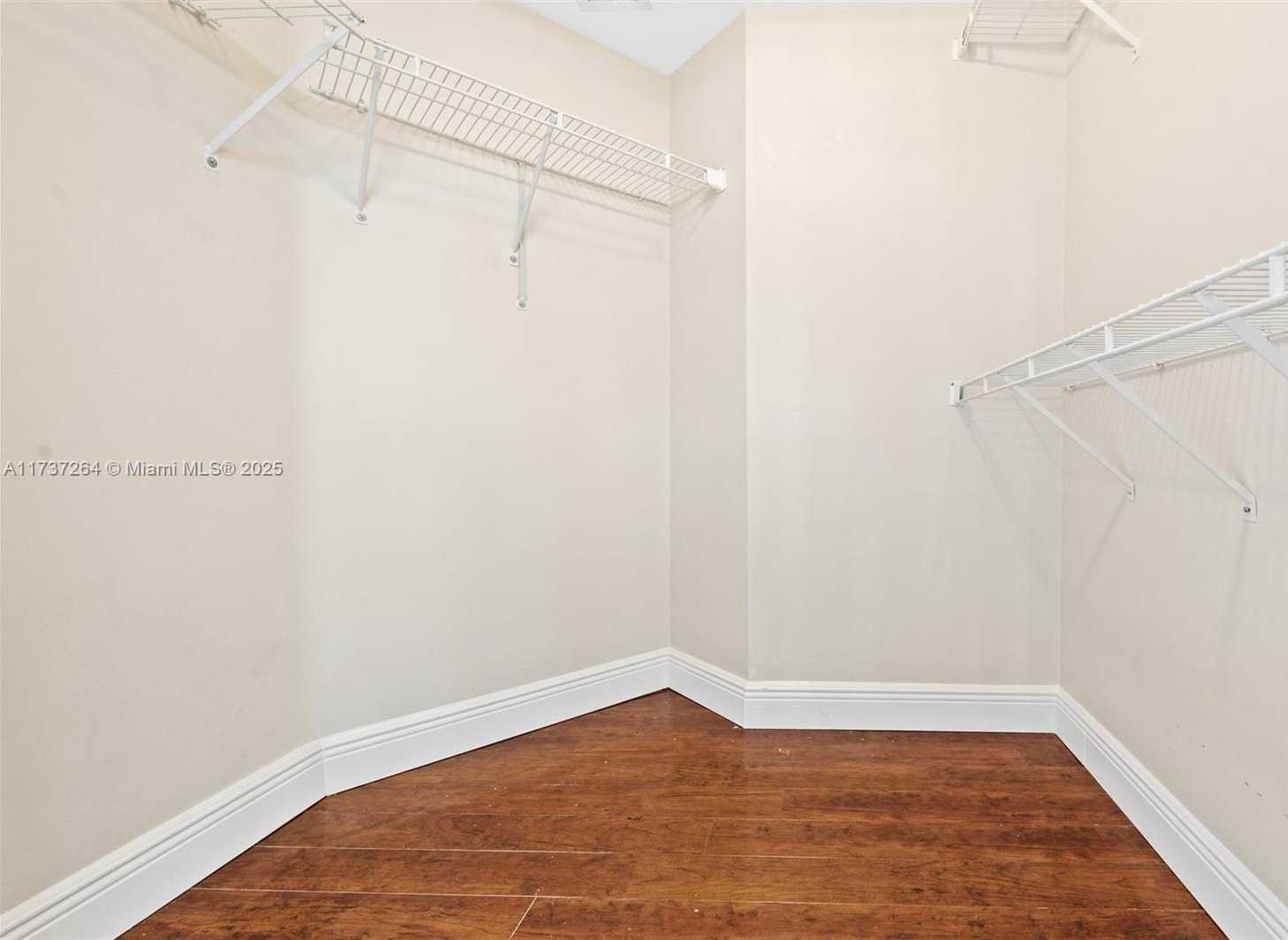 Small Image of 3530 MYSTIC POINTE DR #1913, Aventura Number 22