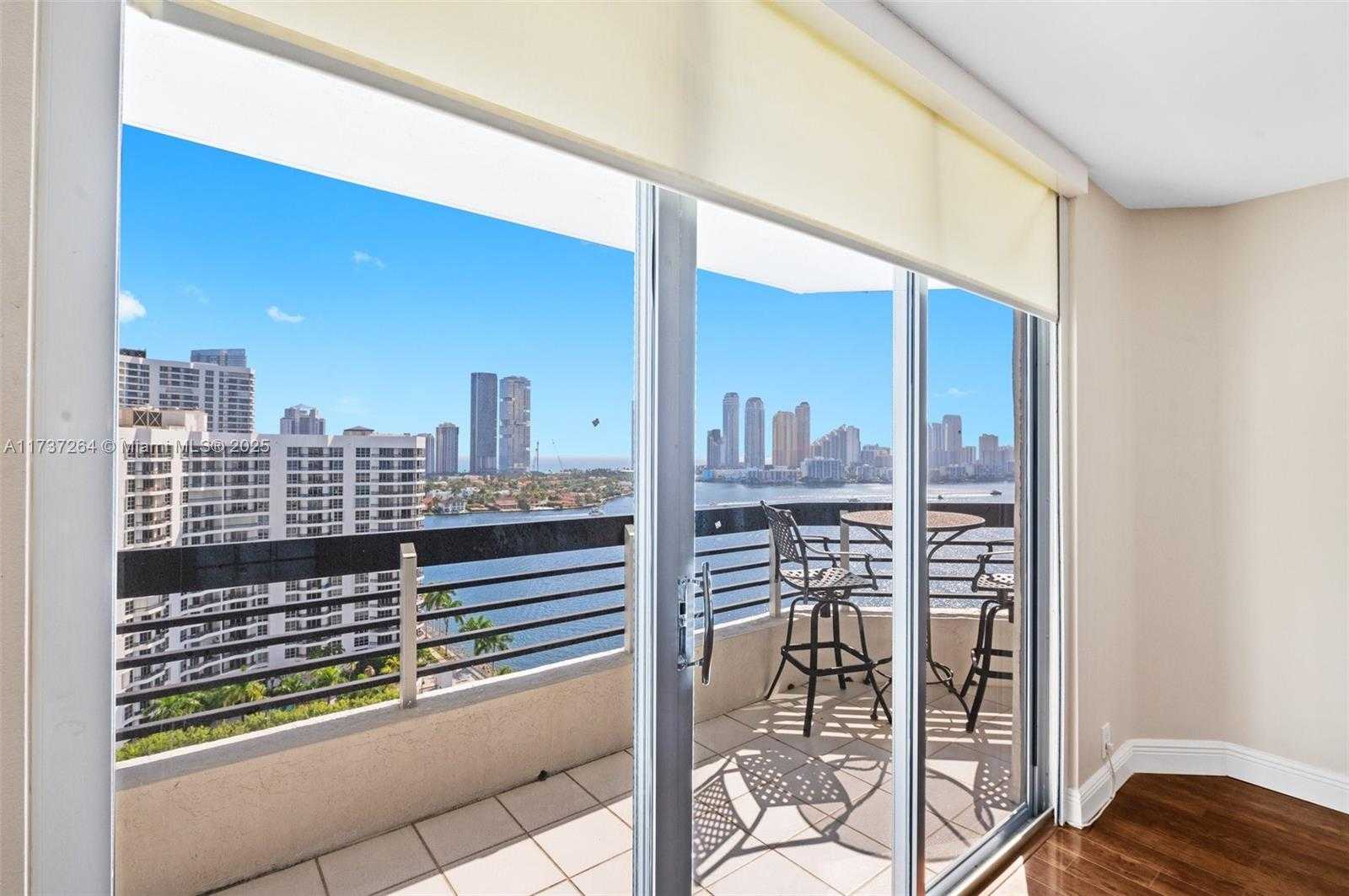 Small Image of 3530 MYSTIC POINTE DR #1913, Aventura Number 7