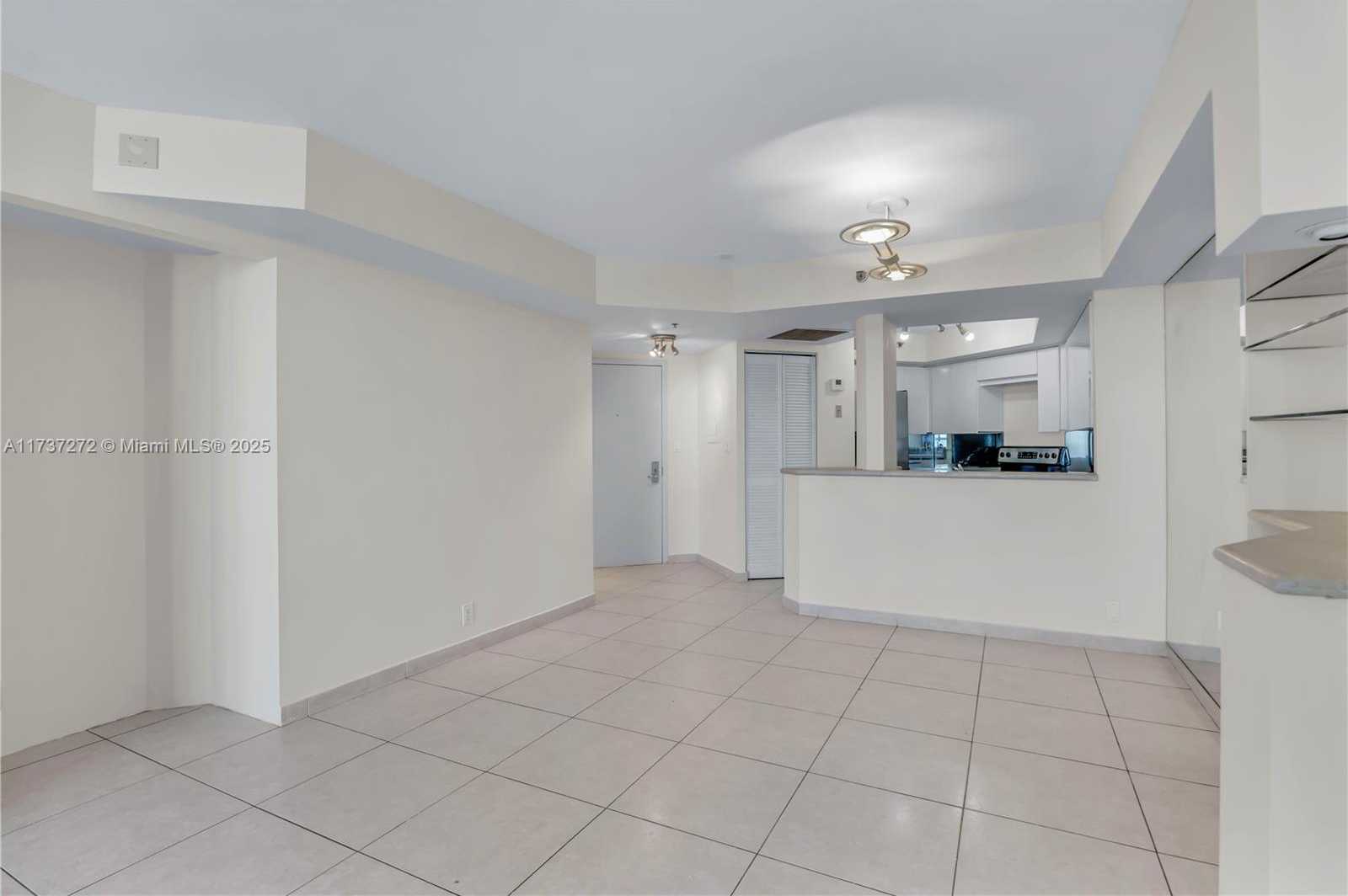 Small Image of 6767 COLLINS AVE #1907, Miami Beach Number 15
